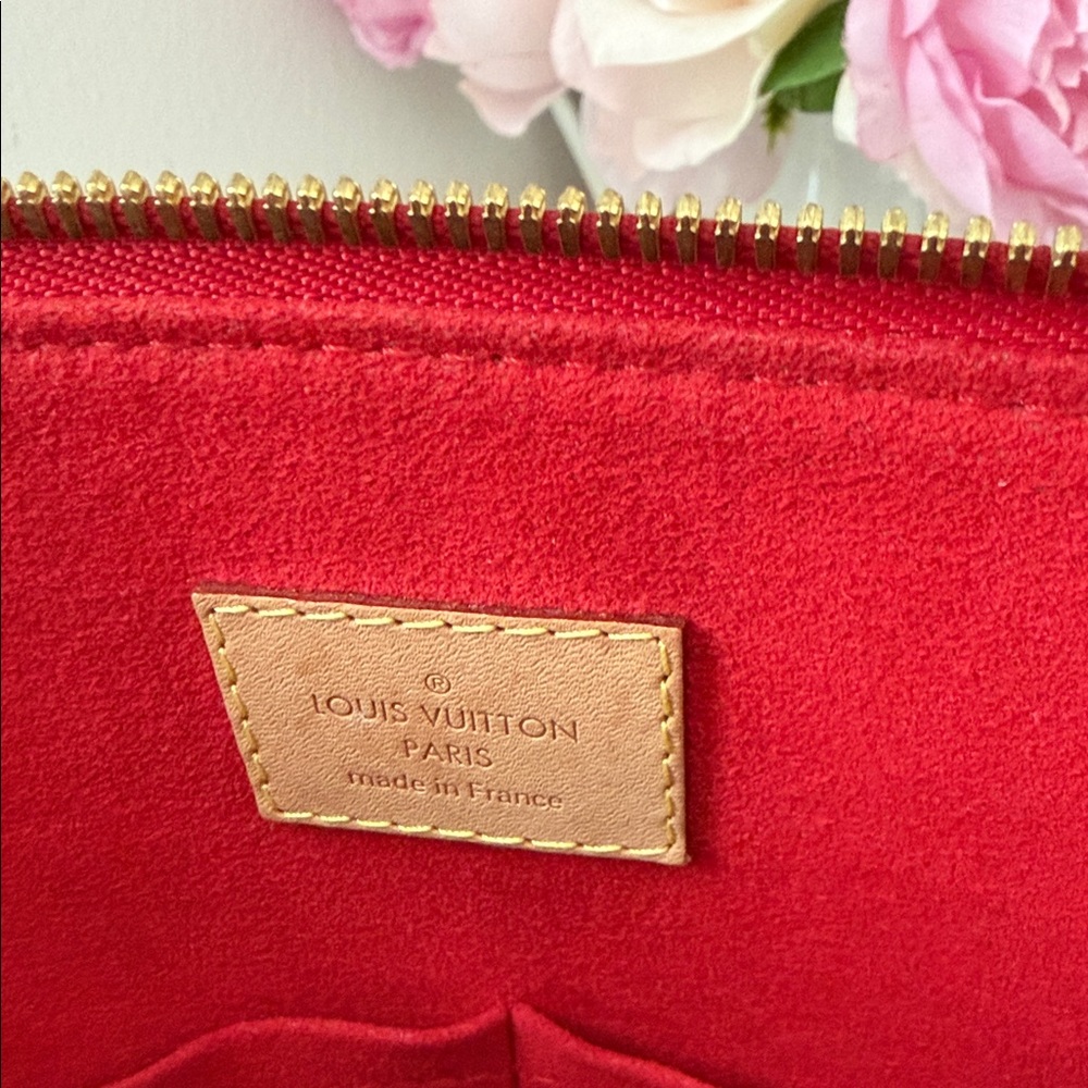 Louis Vuitton Monogram Shoulder Bag with Red V-Panel and Tan Trim - Picture 3 of 3